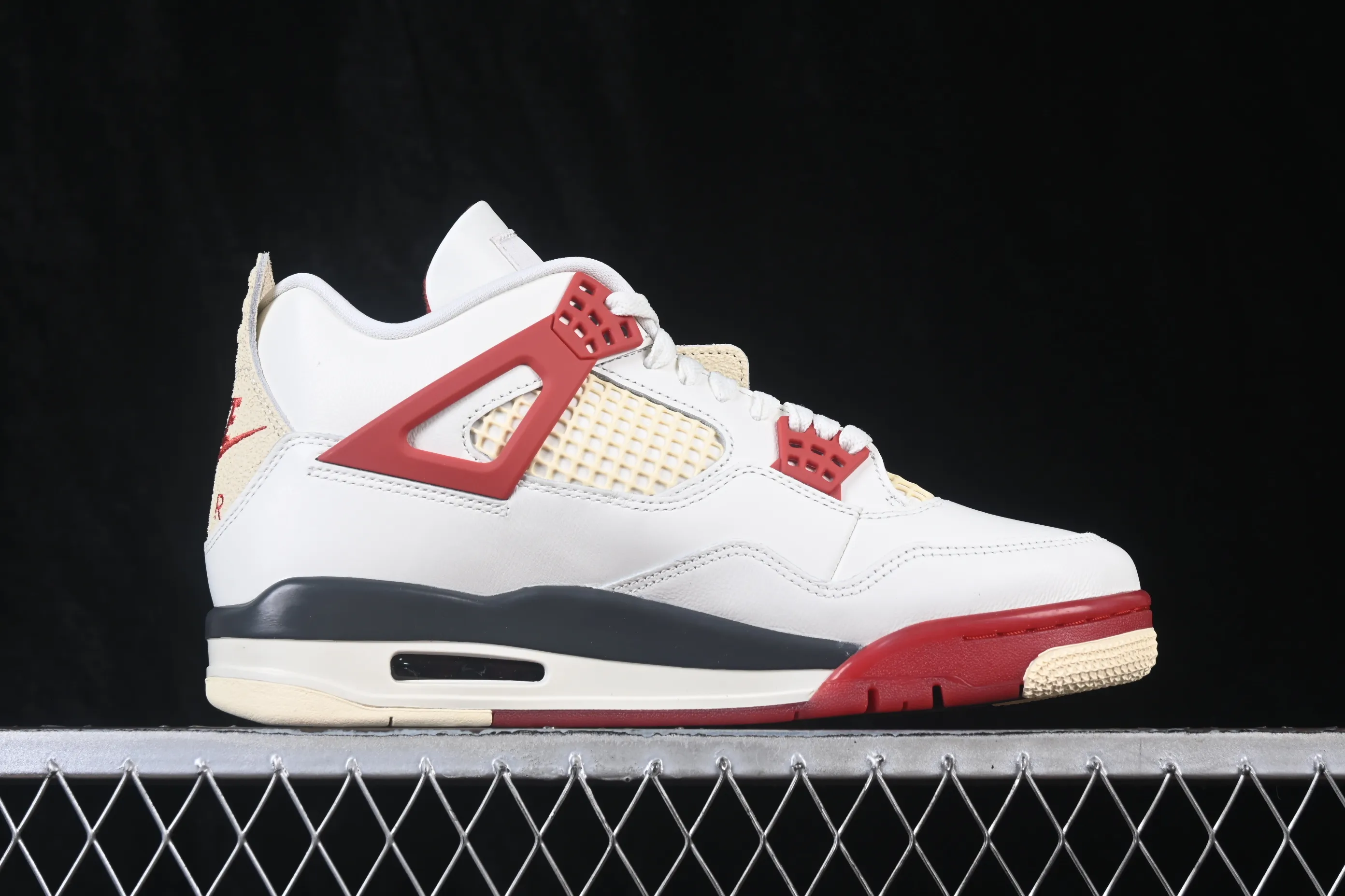 All Categories Air Jordan Jordan Series Basketball Shoes Air Jordan 4 LJR Version Nigel Sylvester x Air Jordan 4 Retro "Brick After Brick" AJ4 Joe 4 White Red Urine Stains 2.0 IQ8055-100